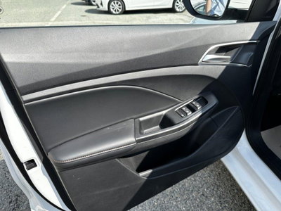 Mg MG3 1.5 hybrid+ Luxury auto (8)