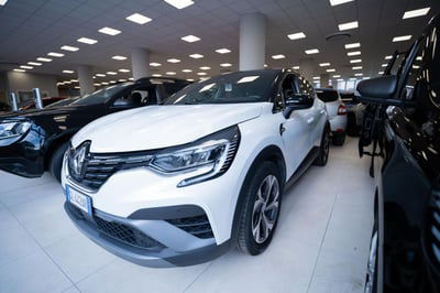 Renault Captur Full Hybrid E-Tech 145 CV RS Line usata