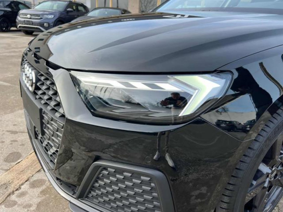 Audi A1 Sportback Sportback 25 1.0 tfsi Business (19)