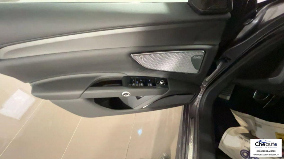 Maserati Grecale 2.0 MHEV 300 CV GT PrimaSerie (12)