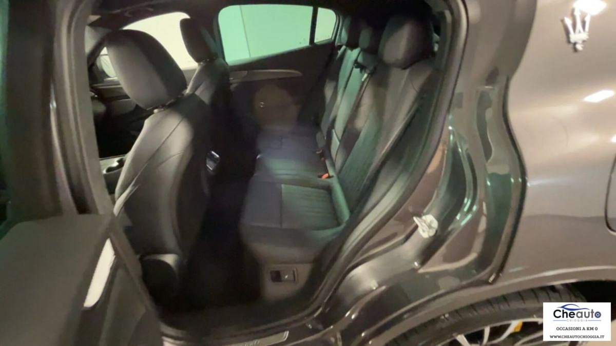 Maserati Grecale 2.0 MHEV 300 CV GT PrimaSerie (14)