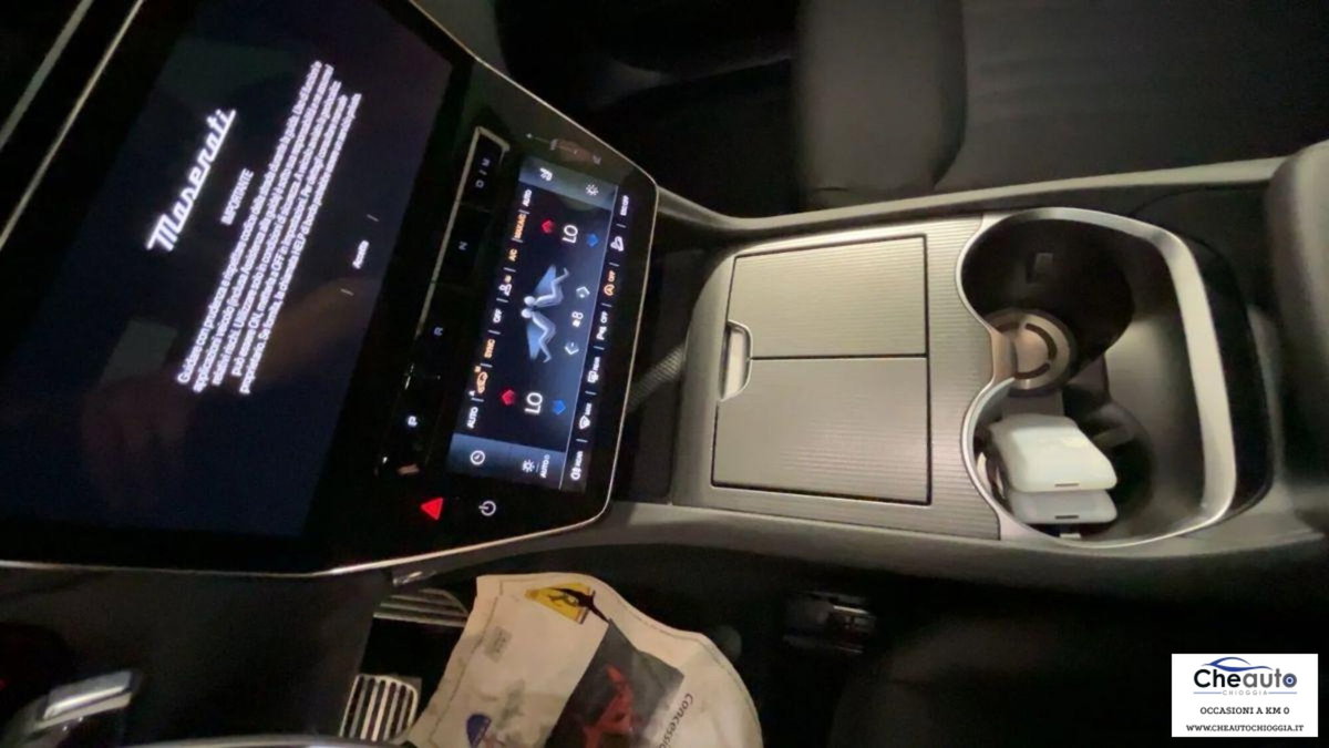 Maserati Grecale 2.0 MHEV 300 CV GT PrimaSerie (19)