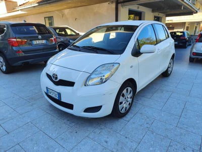 Toyota Yaris 1.D-4D 5 porte Sol usata