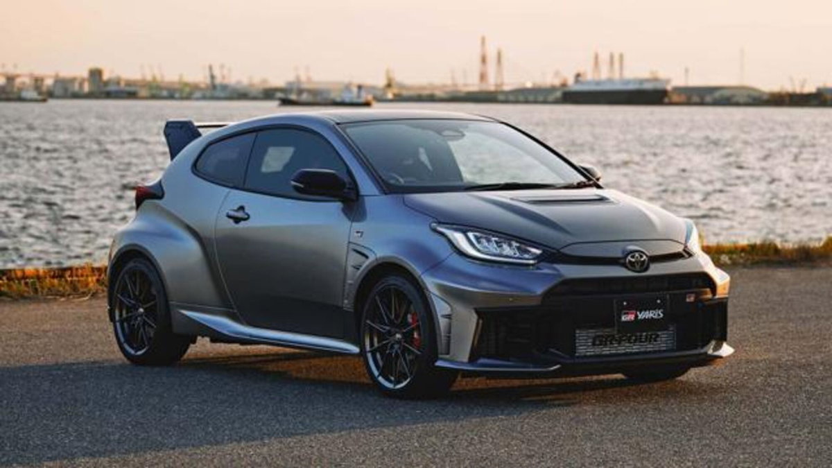 Toyota GR Yaris 1.6 Aero Performance imt-6 (2)
