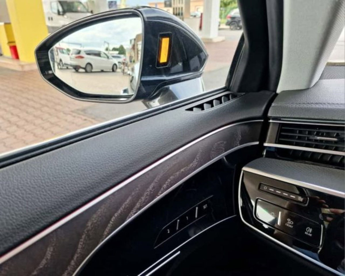 Audi A8 L 50 TDI 3.0 quattro tiptronic (16)