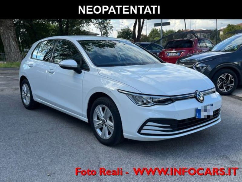 Volkswagen Golf Variant 1.0 eTSI EVO DSG Life
