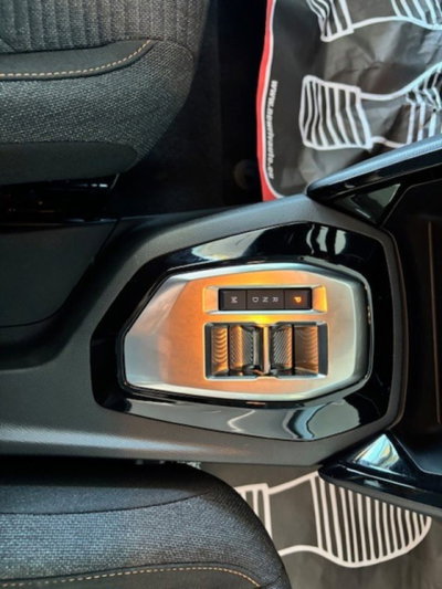 Peugeot 208 1.2 hybrid Active 100cv e-dcs 6 (10)