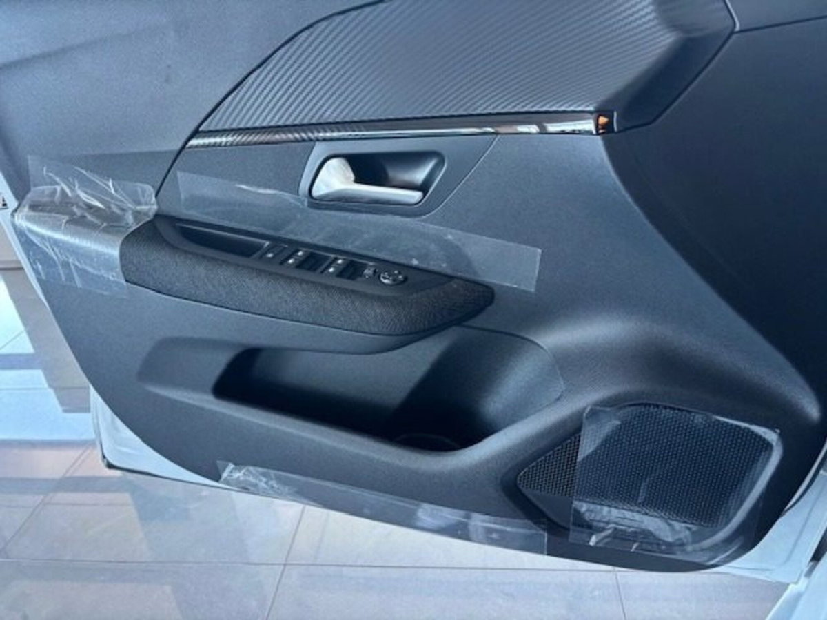 Peugeot 208 1.2 hybrid Active 100cv e-dcs 6 (13)