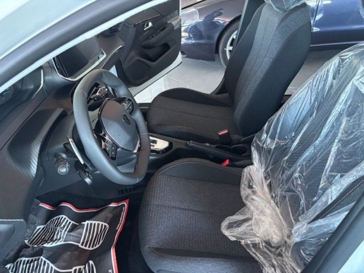 Peugeot 208 1.2 hybrid Active 100cv e-dcs 6 (8)