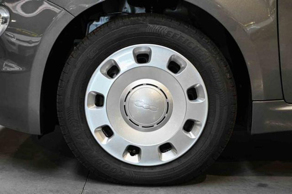 Fiat 500 1.0 Hybrid Cult (9)