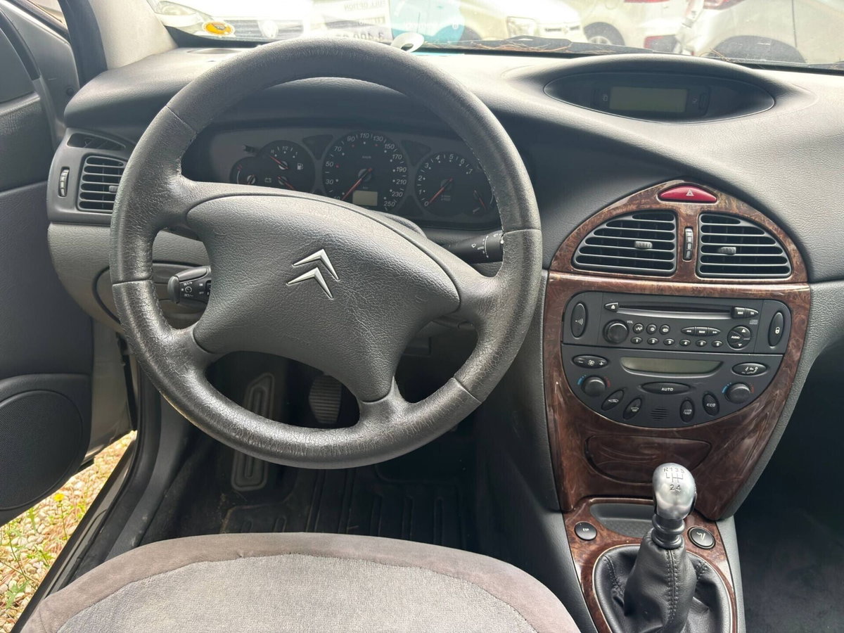 Citroen C5 2.2 HDi cat Exclusive (9)