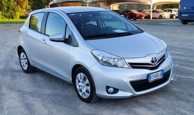 Toyota Yaris 1.D-4D 5 porte Lounge usata