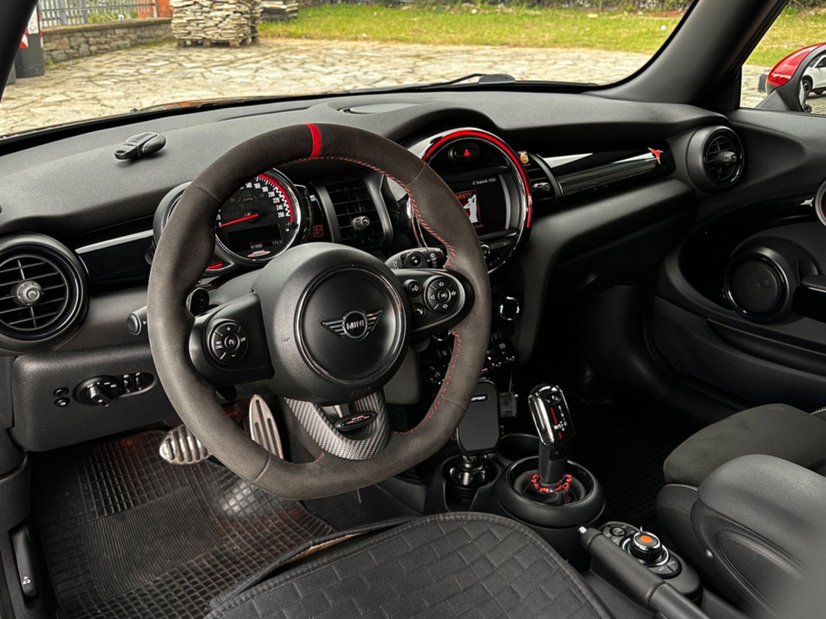 MINI Mini 2.0 John Cooper Works (11)