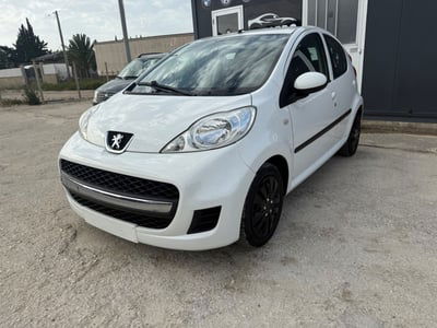 Peugeot 107 68CV 5p. Desir usata