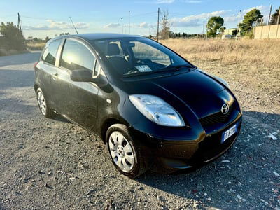 Toyota Yaris 1.0 3 porte Sol