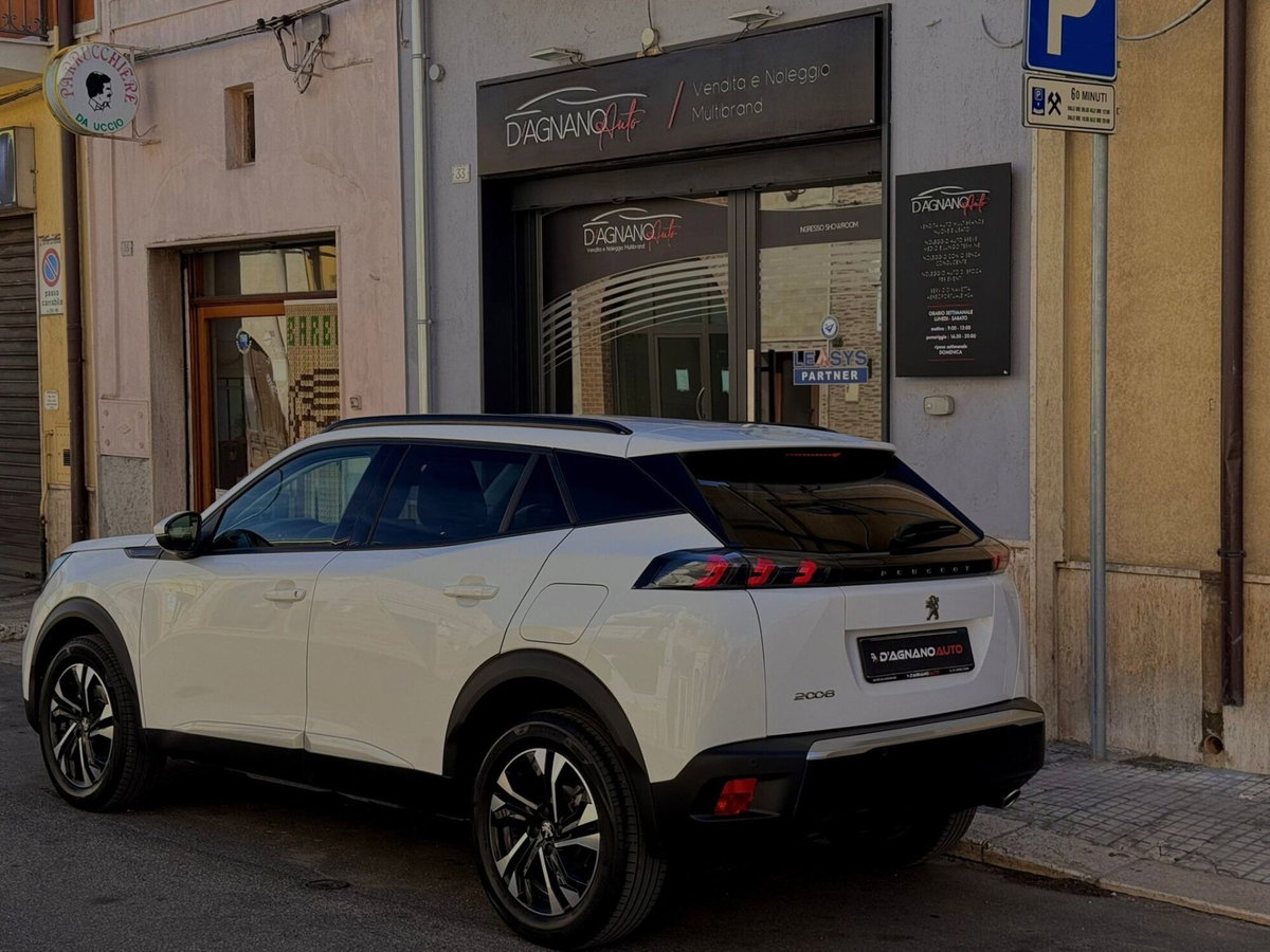 Peugeot 2008 BlueHDi 130 S&S EAT8 Allure Pack (8)