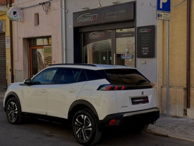 Peugeot 2008 BlueHDi 130 S&S EAT8 Allure Pack (8)