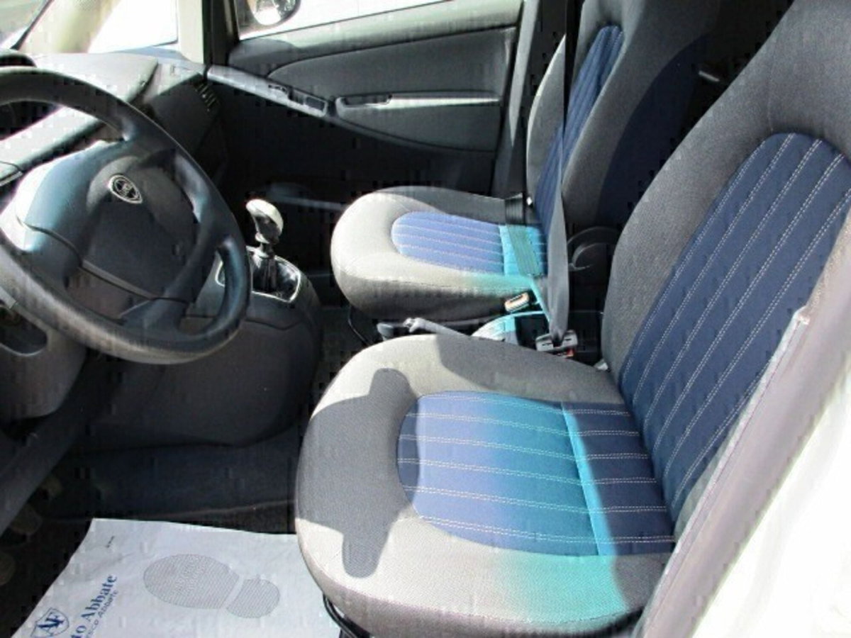 Lancia Musa 1.4 Oro Ecochic GPL (13)