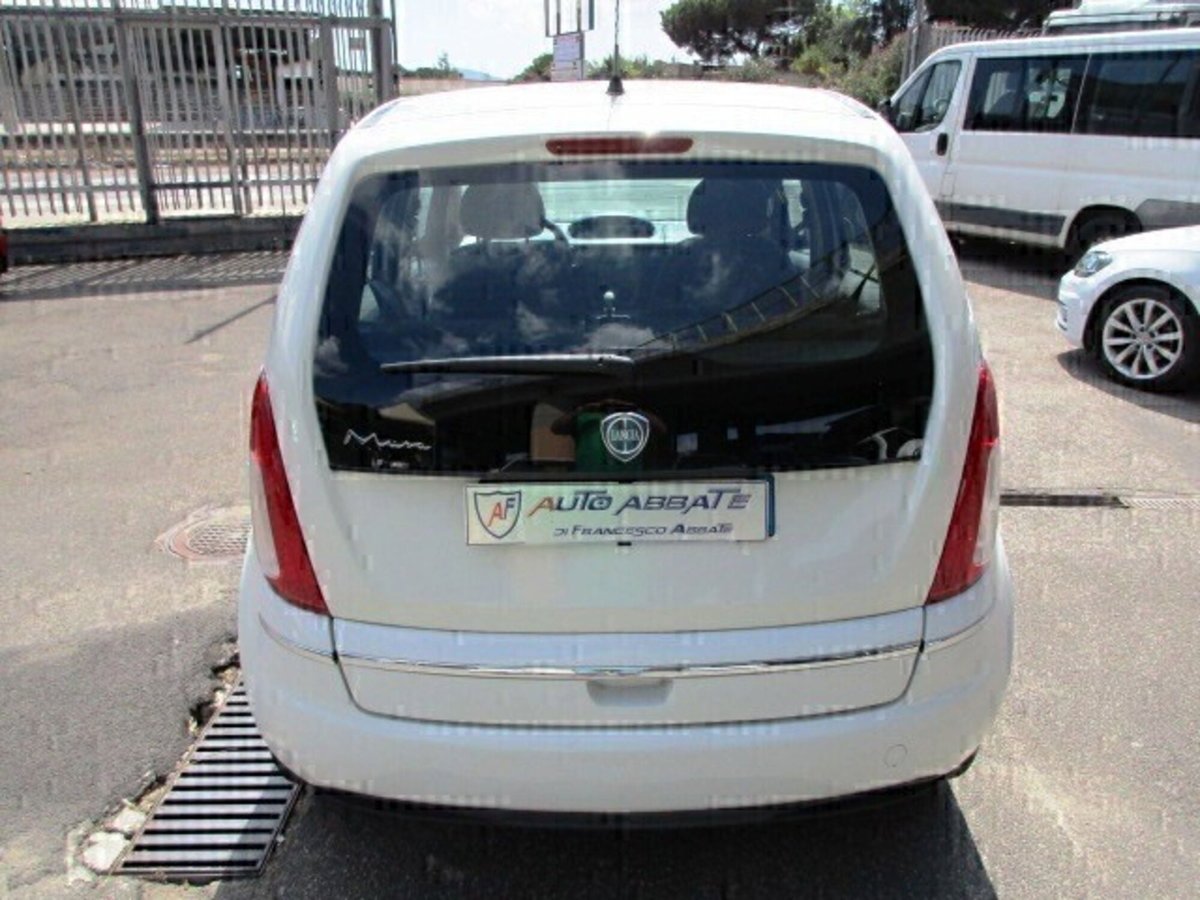 Lancia Musa 1.4 Oro Ecochic GPL (5)