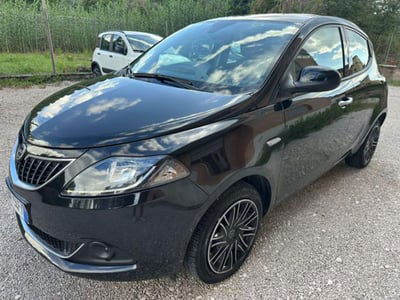 Lancia Ypsilon 1.0 FireFly 5 porte S&S Hybrid Gold Plus usata