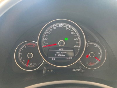 Volkswagen Maggiolino Cabrio 1.2 TSI Design (11)