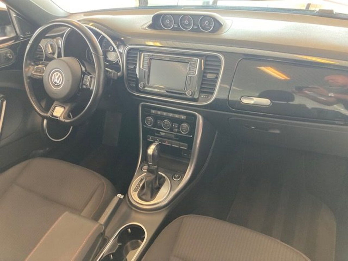 Volkswagen Maggiolino Cabrio 1.2 TSI Design (14)