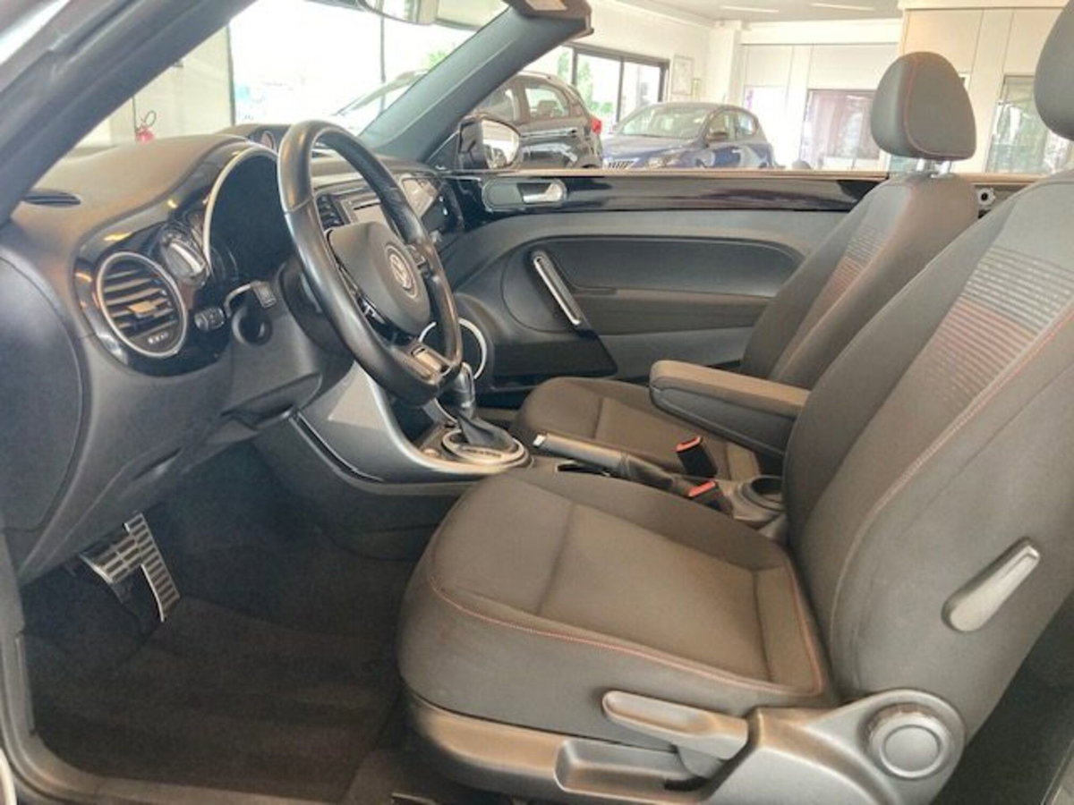 Volkswagen Maggiolino Cabrio 1.2 TSI Design (16)