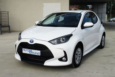Toyota Yaris 1.5 Hybrid 5 porte Energy nuova