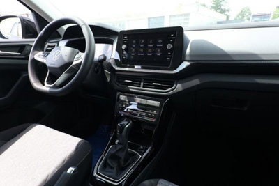 Volkswagen T-Cross 1.0 tsi Edition 115cv (8)