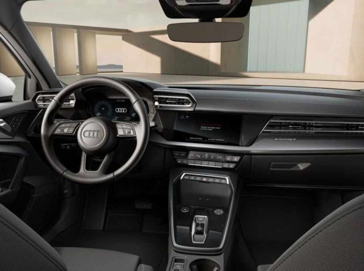 Audi A3 Sedan 35 TFSI S tronic Business (4)