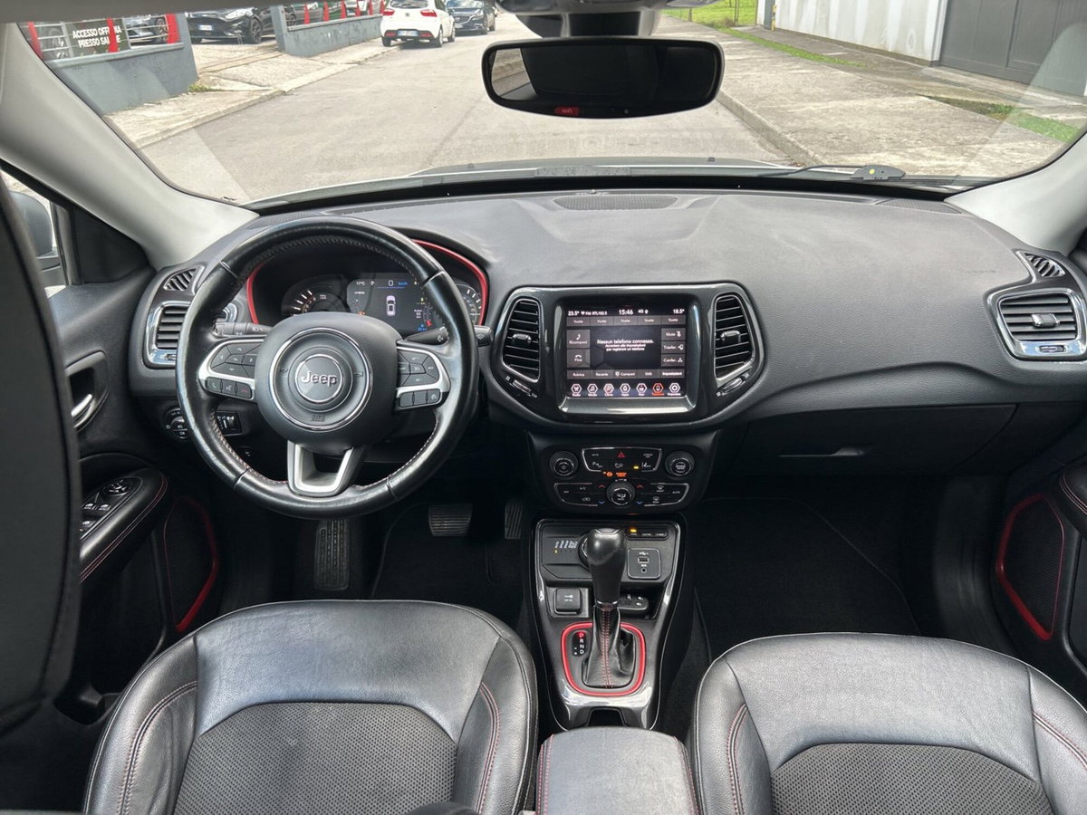 Jeep Compass 1.3 T4 240CV PHEV AT6 4xe Trailhawk (11)