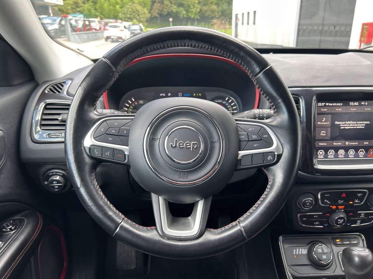 Jeep Compass 1.3 T4 240CV PHEV AT6 4xe Trailhawk (12)