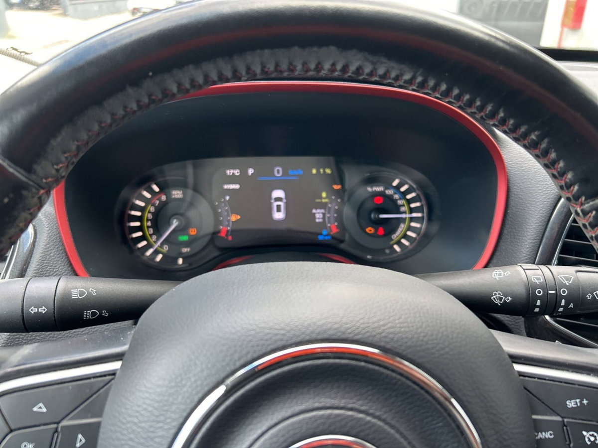 Jeep Compass 1.3 T4 240CV PHEV AT6 4xe Trailhawk (13)