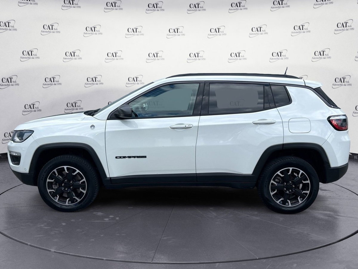 Jeep Compass 1.3 T4 240CV PHEV AT6 4xe Trailhawk (2)