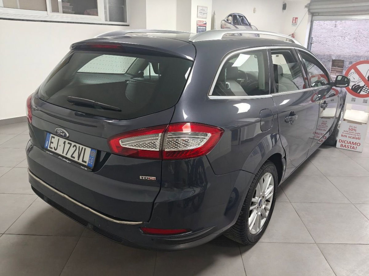 Ford Mondeo Station Wagon 2.0 TDCi Bi Turbo S&S Pow. SW Titanium Business (4)
