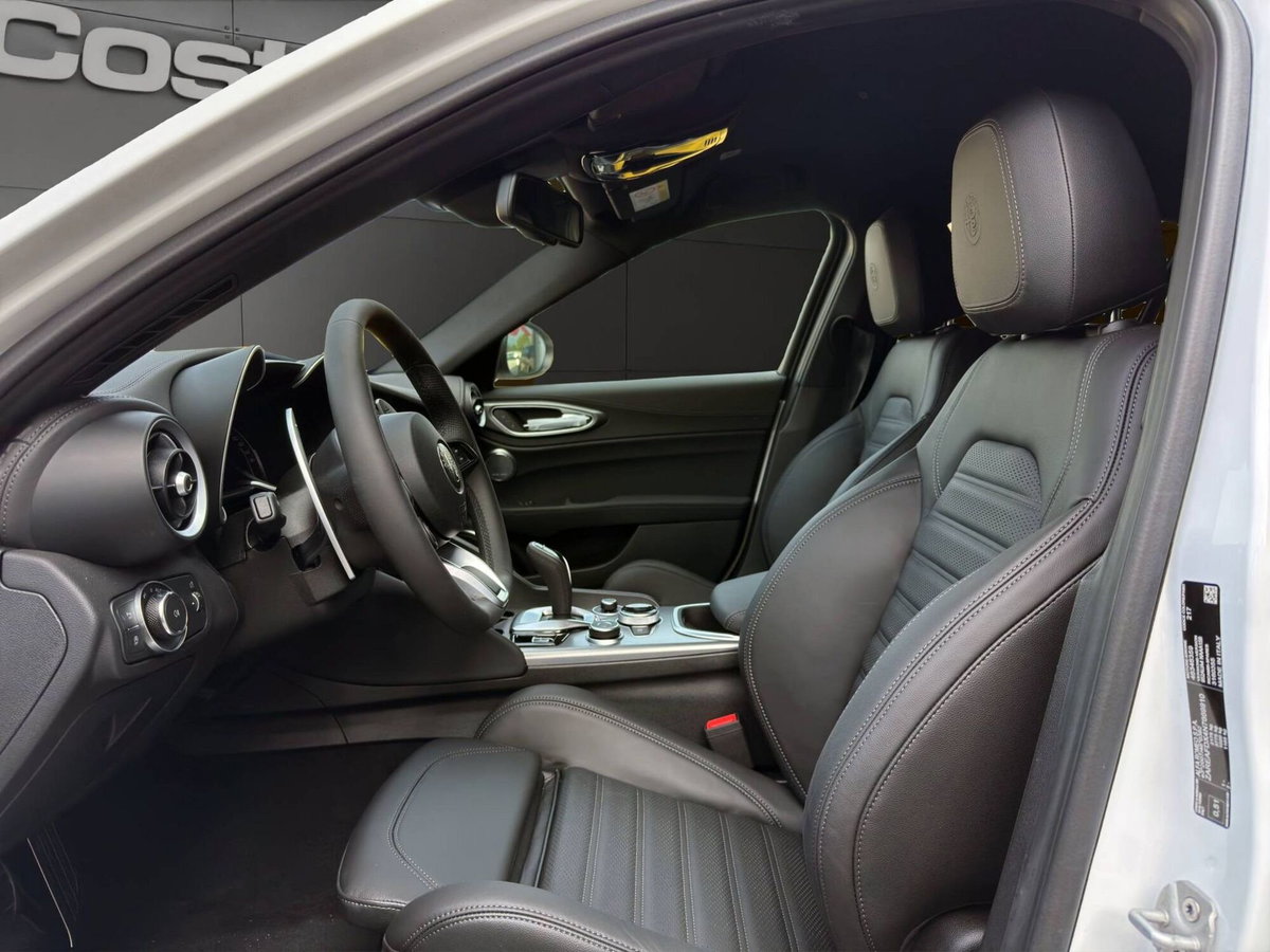 Alfa Romeo Giulia 2.2 Turbodiesel 210 CV AT8 AWD Q4 Veloce Ti (11)