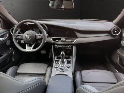 Alfa Romeo Giulia 2.2 Turbodiesel 210 CV AT8 AWD Q4 Veloce Ti (14)