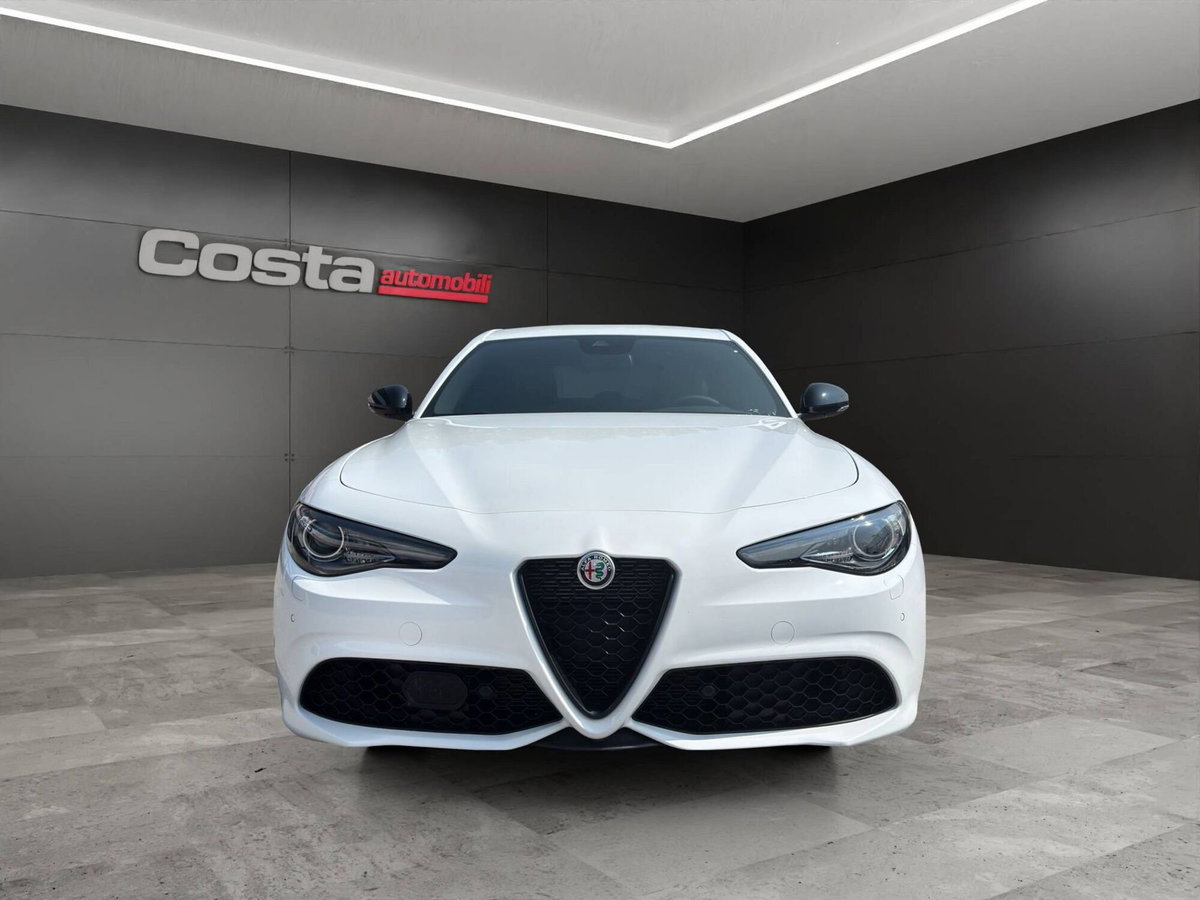 Alfa Romeo Giulia 2.2 Turbodiesel 210 CV AT8 AWD Q4 Veloce Ti (3)