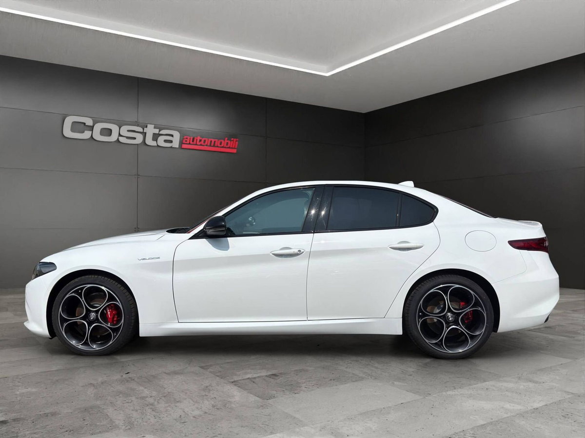 Alfa Romeo Giulia 2.2 Turbodiesel 210 CV AT8 AWD Q4 Veloce Ti (4)