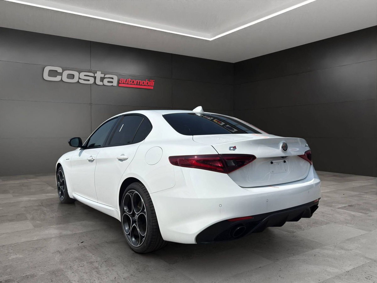 Alfa Romeo Giulia 2.2 Turbodiesel 210 CV AT8 AWD Q4 Veloce Ti (5)