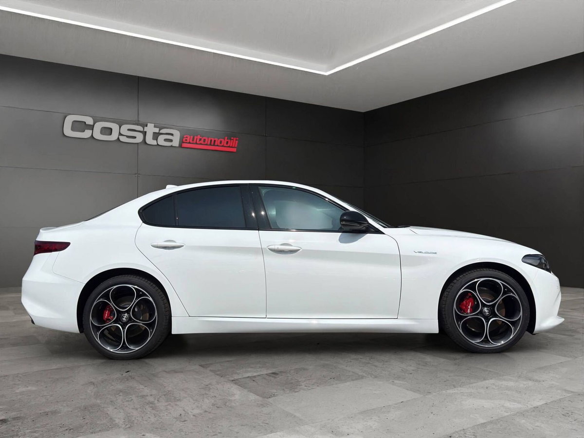Alfa Romeo Giulia 2.2 Turbodiesel 210 CV AT8 AWD Q4 Veloce Ti (8)
