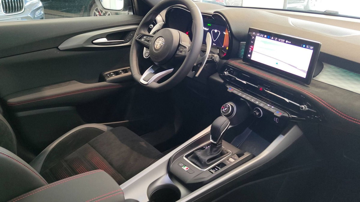 Alfa Romeo Tonale 1.5 hybrid Veloce 160cv tct7 (11)