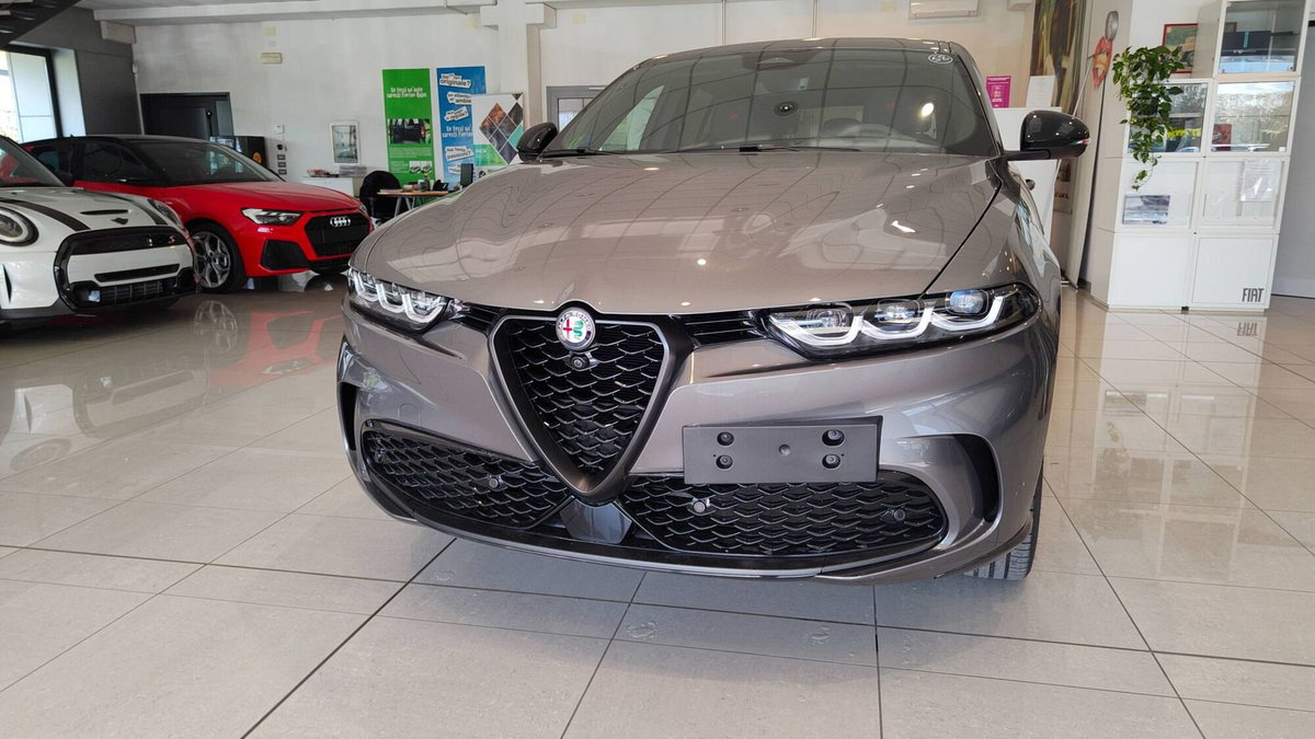 Alfa Romeo Tonale 1.5 hybrid Veloce 160cv tct7 (3)
