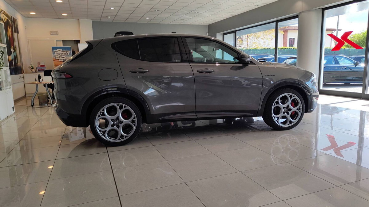Alfa Romeo Tonale 1.5 hybrid Veloce 160cv tct7 (4)
