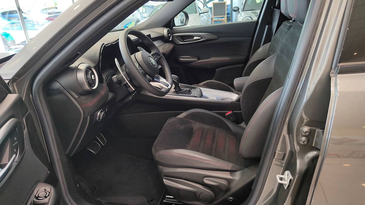 Alfa Romeo Tonale 1.5 hybrid Veloce 160cv tct7 (9)