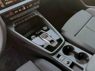 Audi A3 Sportback 35 TFSI S tronic S line edition (18)