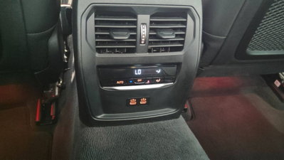 BMW Serie 3 318d 48V Msport (15)
