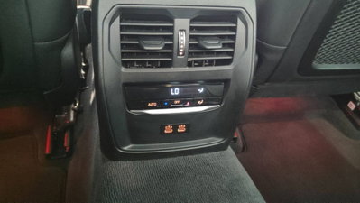 BMW Serie 3 318d 48V Msport (16)