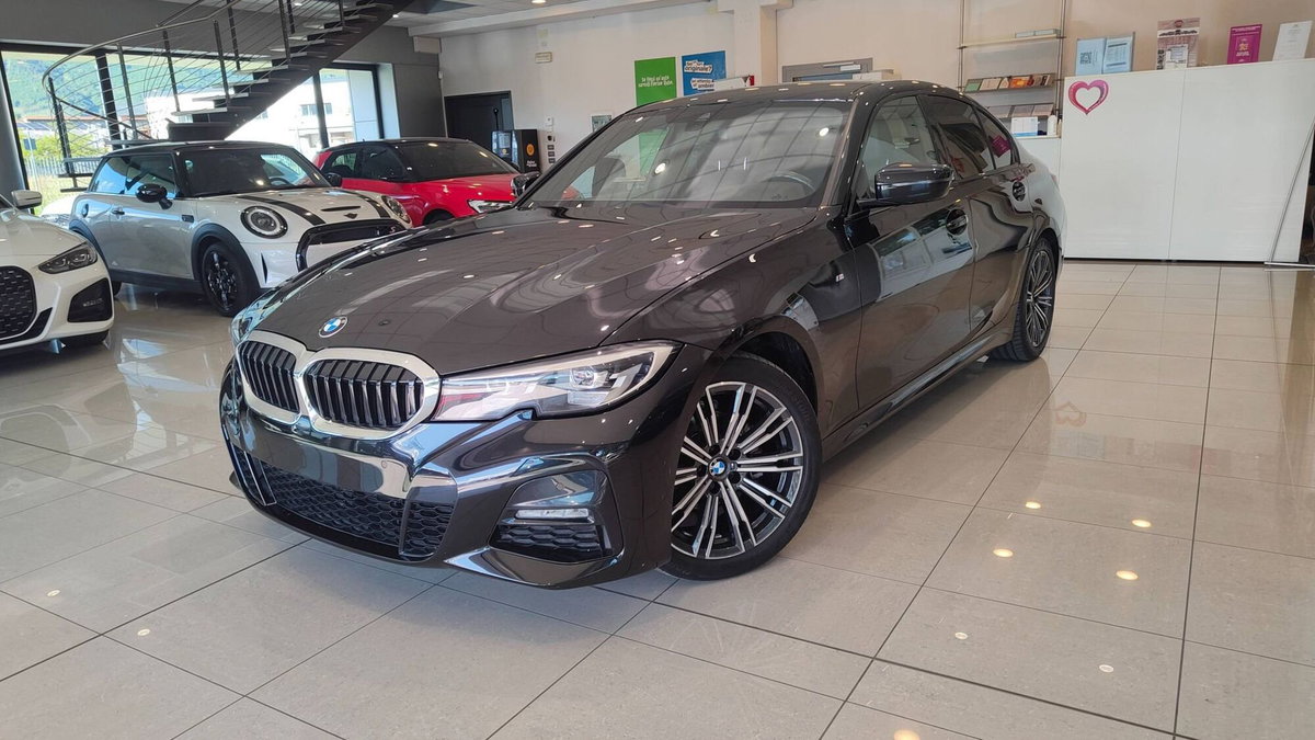 BMW Serie 3 318d 48V Msport (2)