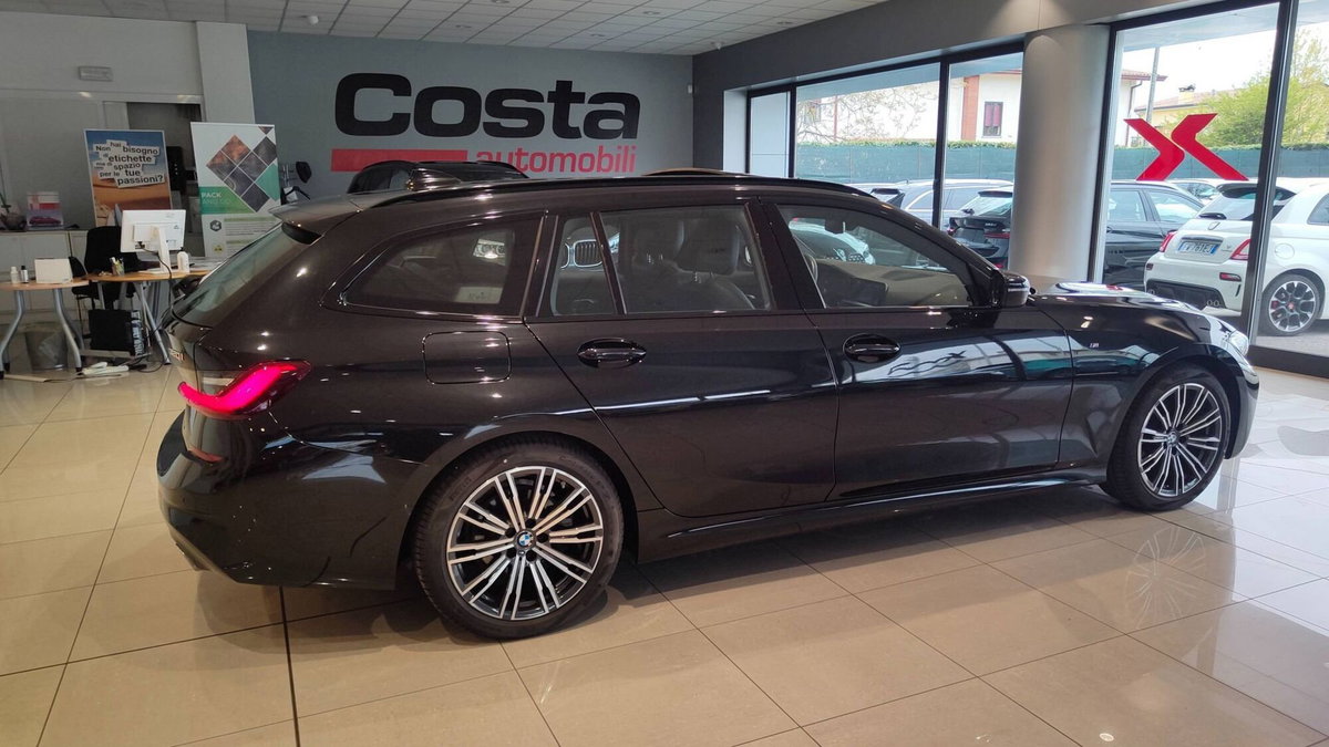 BMW Serie 3 Touring 320i  Msport (5)